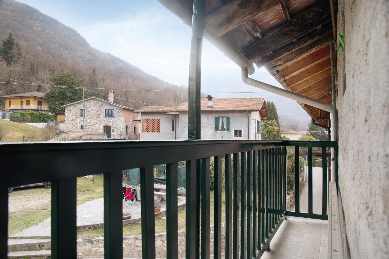La Vecchia Torre Leilighet Porto Valtravaglia Eksteriør bilde